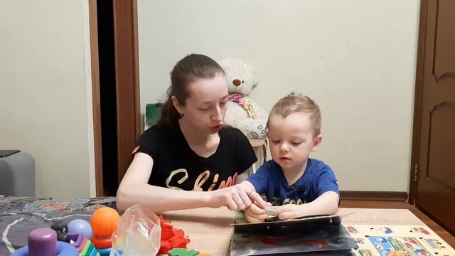 Ребенок 2 года рассказывает "У Лукоморья дуб зеленый" смотреть онлайн