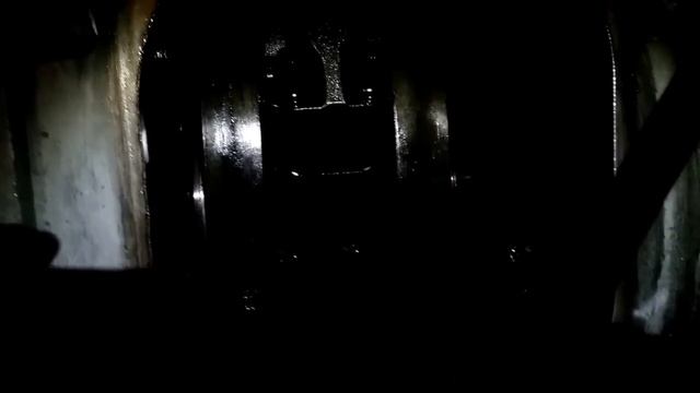 ТЭП70 0236. Установка цилиндровой крышки, сборка. Интересно!!! смотреть онлайн