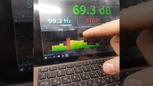 Замер шумоизоляционных плёнок на стёкла автомобиля "после"