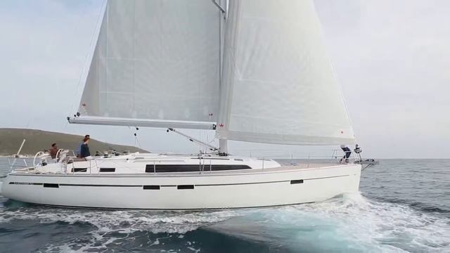 Яхта Bavaria Cruiser 51