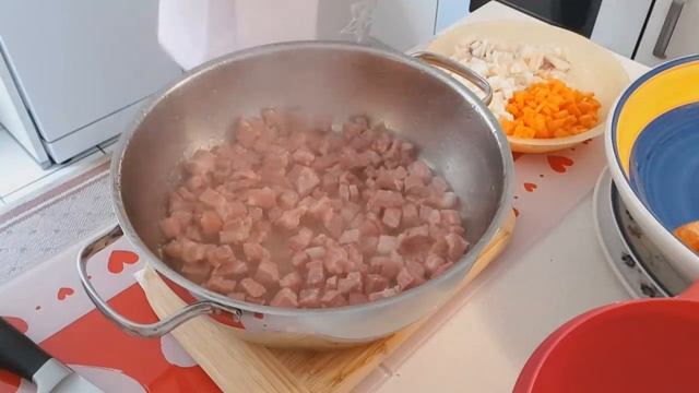 Гороховый суп с копченым мясом и колбаской!Домашняя еда Кухня Рецепты