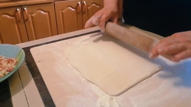 ВЫПЕЧКА ИЗ СЛОЁНОГО БЕЗДРОЖЖЕВОГО ТЕСТА.?