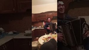 аварская песня на гармошке...