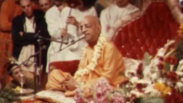 Not So Much Attention for the Body, but Full Attention for the Soul - Prabhupada 0314 смотреть онлайн