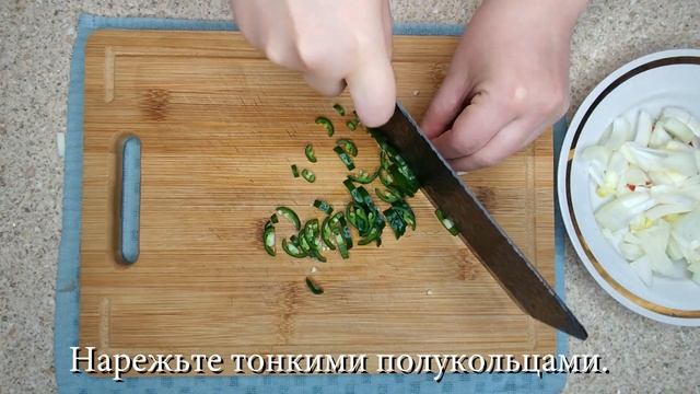 Корейская Закуска Острые Огурчики с Пастой Кочудян и Свиная Грудинка в Соевой Пасте Дедян Рецепты