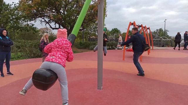 Севастополь. Парк Учкуевка! Крым такого еще не видел! Обзор / Пляж Учкуевка осень. Крым 2020 смотреть онлайн