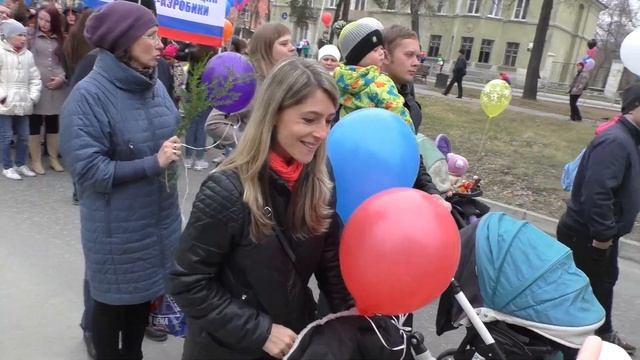 Шествие в Озерске 1 мая 2018 смотреть онлайн