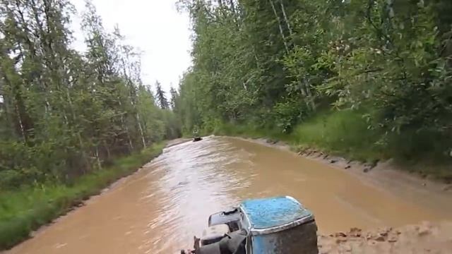 Мотобуксировщик Ахтар по лужам смотреть онлайн