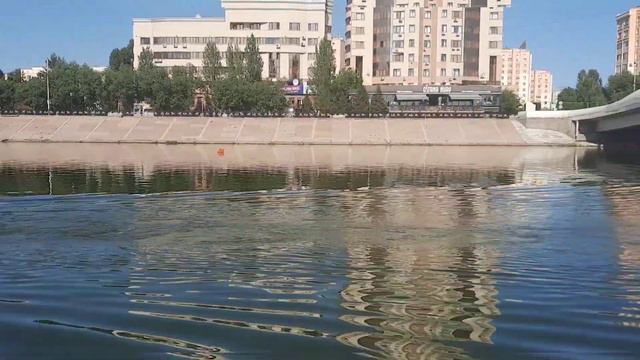 Прогулка на катере по Ишим реке. Астана. 01.07.2023. смотреть онлайн