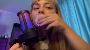 АСМР МАКИЯЖ СЛЮНКОЙ💥 SPIT PAINTING💋 короткая версия видео