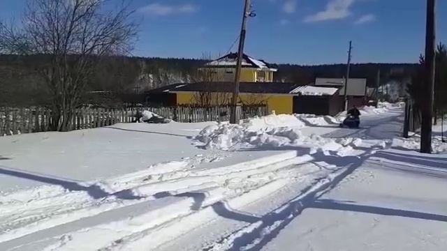 Прыг скок! кот летит #снегоход #snowmobile #arcticcat 660 смотреть онлайн