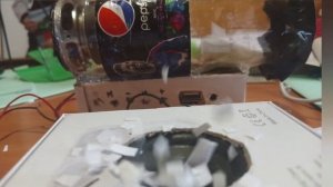 Самодельный сабуфер.  Номиналом 10Ват.  Подключен к самодельной колонке.