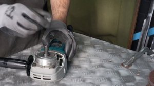 Лучшая полировальная машина для металла Makita SA7000C. Обзор.