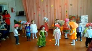 Танец грибочков в детском саду.