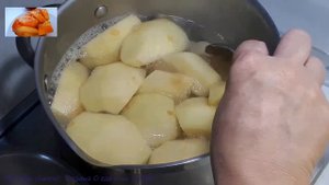 Яблочный Пирог Рецепт Яблоки в Карамели. Перевернутый Яблочный Пирог Рецепт. Шарлотка.