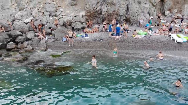 СИМЕИЗ, обзор пляжей / Ныряем за ОГРОМНЫМИ крабами под скалу Дива. смотреть онлайн