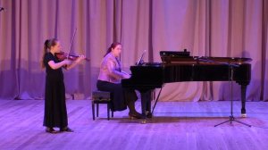 А. Вивальди  Концерт соль мажор I часть исп. Ревина Милана (3 кл.)