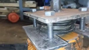 Компрессор для гаража  СО-243.1 (СО-7Б). Снимаю шкив с вала электродвигателя. Часть 2.