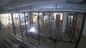 Монтаж алюминиевых каркасных перегородок