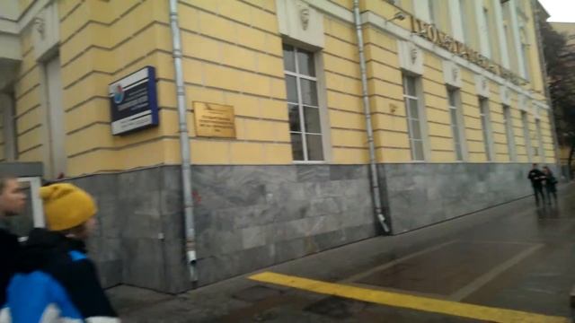 М066 - перекусил чебуреком - Москва - день 3 - видео 4 - Немец снова офигевает в России смотреть онлайн