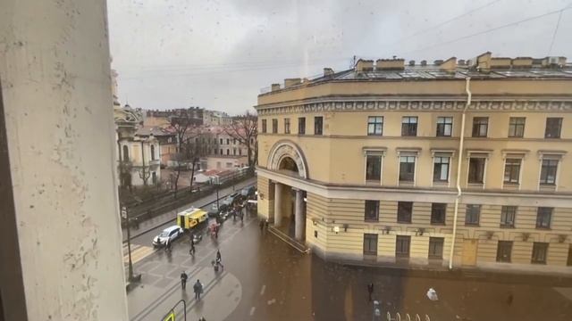 Сдам в аренду офис 73,9 кв. м.  на Большой Московской 1-3