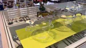 Кастрюли из стекла.