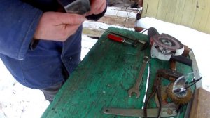 Съемник для снятия подшипников на электроинструменте.