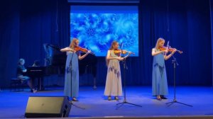 Вероника Алексеенко-Недышилова, Анастасия и Елизавета Махнычевы. Майкл Маклейн Чардаш