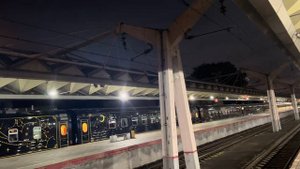 Поезд 122А « Ночной экспресс» подаётся под посадку на Ленинградский вокзал.