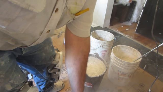 Rubi Rubber Bucket смотреть онлайн