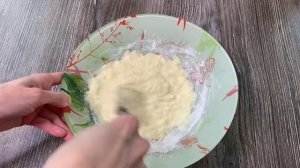 Заливной пирог на кефире с колбасой и сыром. #8