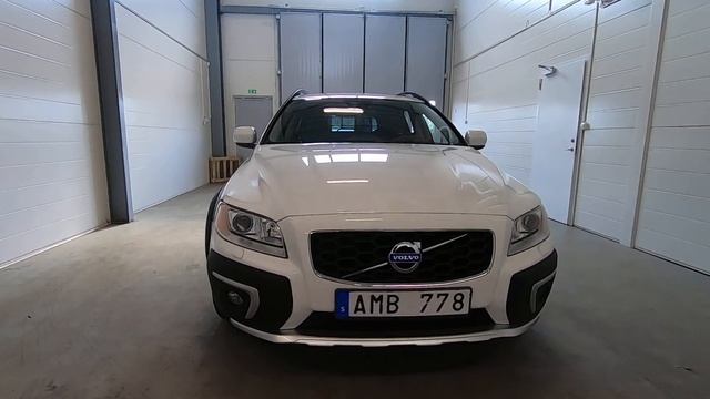 Volvo XC70 D4 AWD AUT SUMMUM 181HK D-VÄRM смотреть онлайн