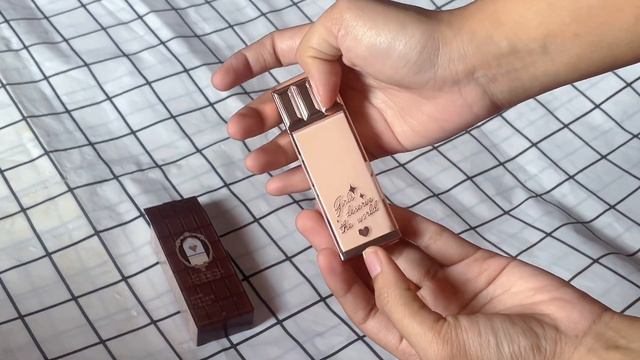 UNBOXING MY DREAMS GIFT !! Flower Knows 🦢🍫🍓 смотреть онлайн