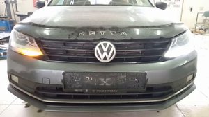 Volkswagen Jetta 6 - ДХО + динамические повороты
