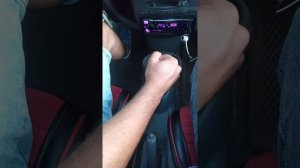 переключение передач на Toyota Yaris