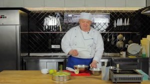 Как приготовить вкусную шарлотку? Самый простой рецепт шарлотки с яблоками