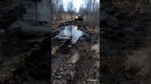 ЗИЛ 131 дизель д 245 на арочных колесах через реку