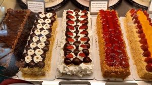 Зашли пообедать в новое место San Antonio. Перу, Лима.