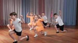 Мыши - мы терпеть не можем кошек. Детский фитнес.