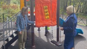 СЛОМАЛА РУКУ НА ПЛОЩАДКЕ