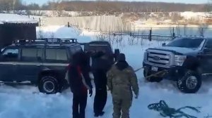 Форд F-250 передний мост не работает.