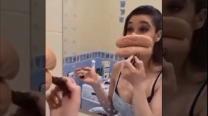 ВОТ ЭТО ГУБКИ У ДЕВУШКИ. БОЛЬШИЕ ГУБЫ ДЛЯ БОЛЬШИХ ПОЦЕЛУЕВ