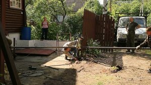 Установка распашных ворот, на винтовые сваи