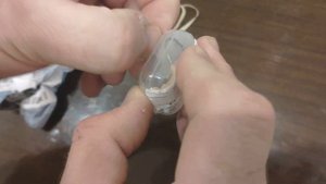 Два зажима для носа, используются во время плавания с пандао.