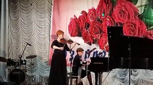 "Ave Maria" Астор Пьяццолла Евгения Ханова - скрипка, Фатима Едигарова - фортепиано.