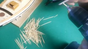 Как сделать нагеля для модели парусника своими руками. Кофель-нагельная планка. #судомоделизм