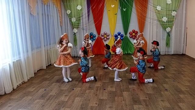 Танец Хороши весной в саду цветочки смотреть онлайн