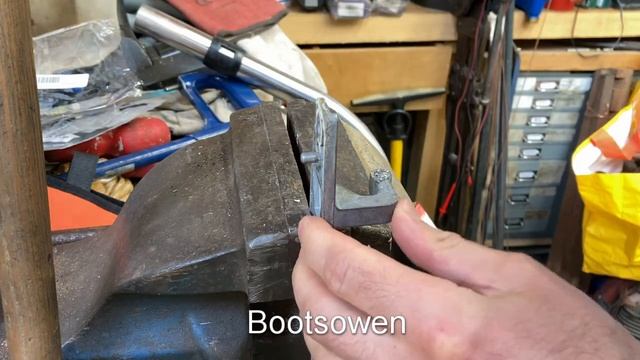 How to fix a BROKEN DOOR HINGE on a Bosch varioperfect washing machine (or replace it!) смотреть онлайн