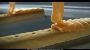 Twix. Попробуй обе. Выбери по вкусу. Творец правой