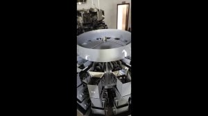 Упаковка солений и салатов на шнековой мультиголовке